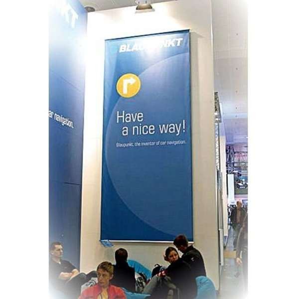 Aluminiumhalterung zur Boden-/Deckenmontage des Outdoor-Bannerprofils #8