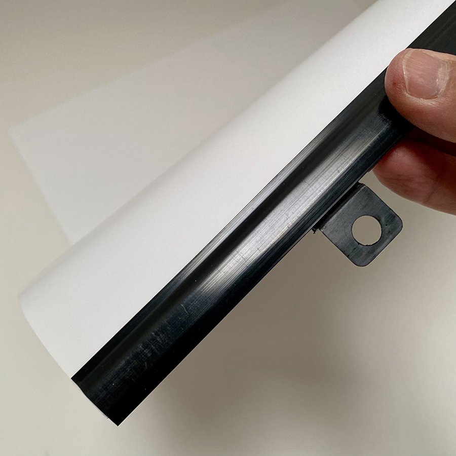 Plakatleisten in Schwarz mit Aufhängeösen - Set aus 2, 70 cm