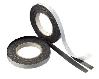 Selbstklebendes Magnetband 30 m x 25 mm, 1 mm dick, schwarz