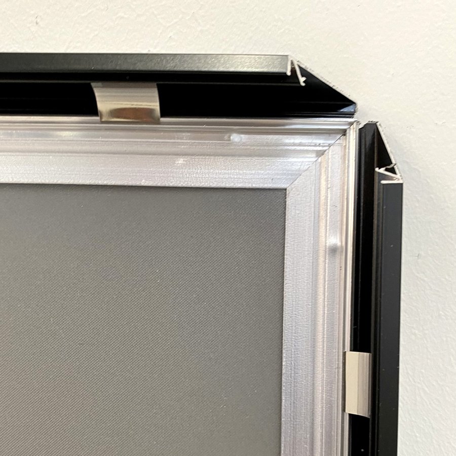 Klapprahmen mit 20mm Aluminium-Flachprofil, schwarz - 50 x 70 cm