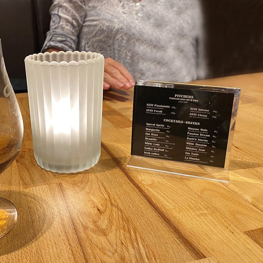 T - Men&uuml;kartenhalter horizontal - A5 - 14,8 x 21 cm