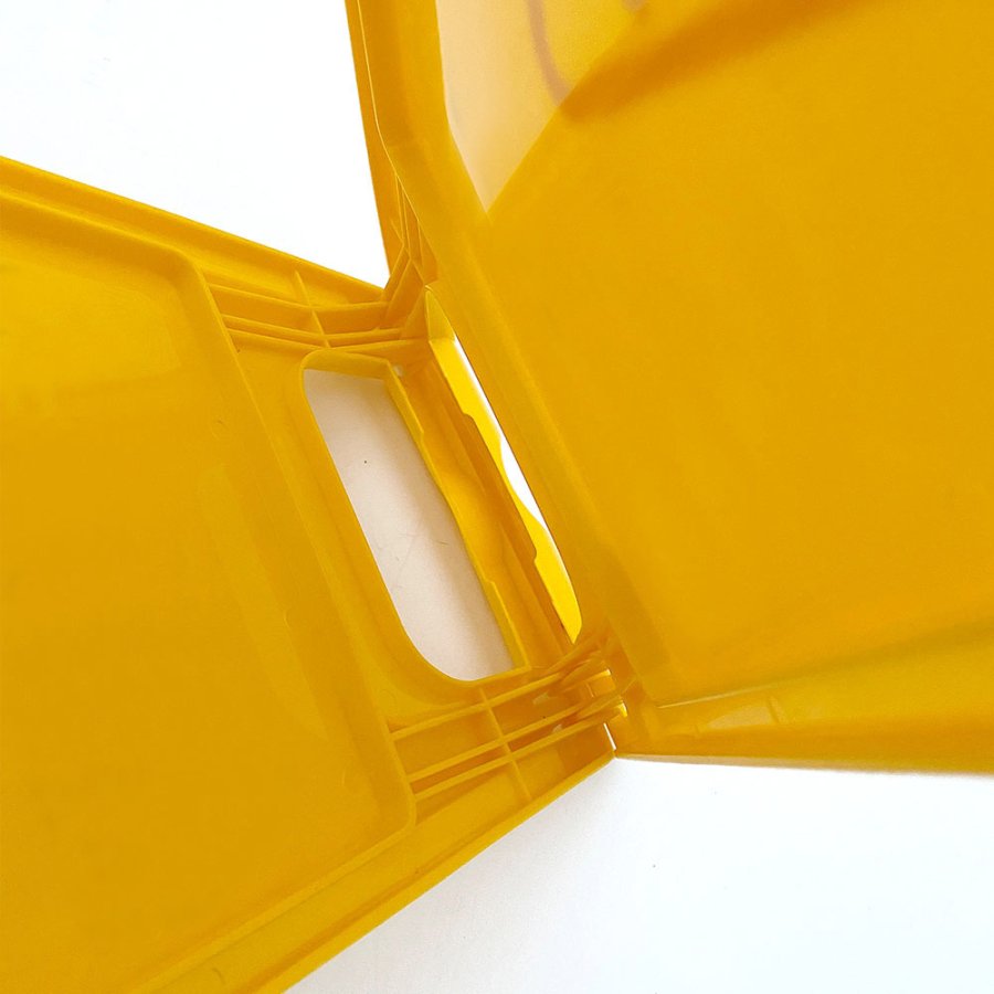 Warnschild mit d&auml;nischem und englischem Text