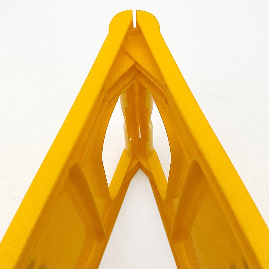 Warnschild ohne Aufdruck