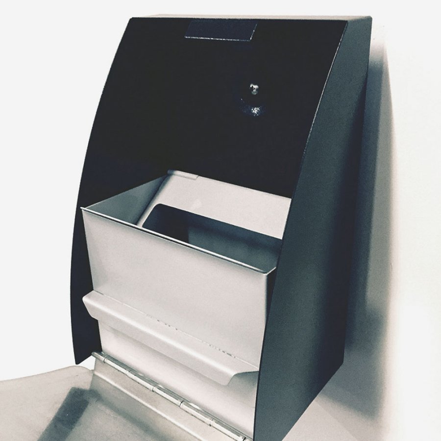 Aschenbecher aus geb&uuml;rstetem Stahl